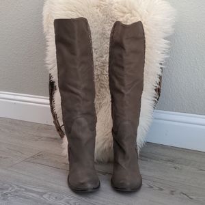 MIA Limited Edition Fahrenheit Brown Leather Boots size 8.5